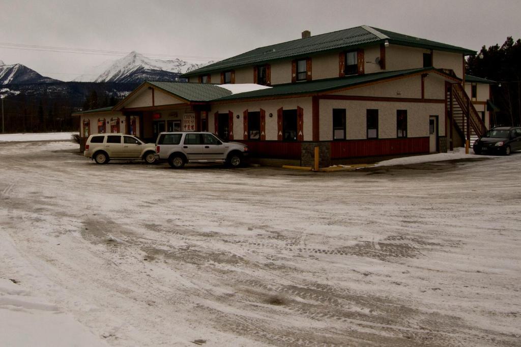 Valemount Hotel Exterior foto